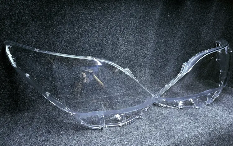 Стекло фары Альфард Алматы Караганда см. Описание за 25 000 тг. в Караганда