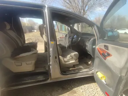 Toyota Estima 2005 года за 5 750 000 тг. в Актобе – фото 18