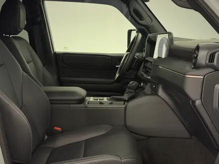 Toyota Land Cruiser Prado Prestige 2025 года за 39 900 000 тг. в Астана – фото 6