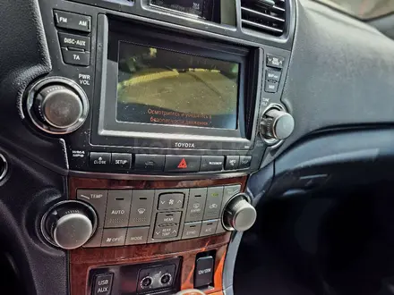 Toyota Highlander 2011 года за 10 500 000 тг. в Астана – фото 14