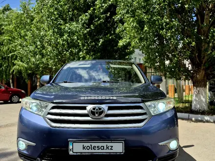 Toyota Highlander 2011 года за 10 500 000 тг. в Астана – фото 2