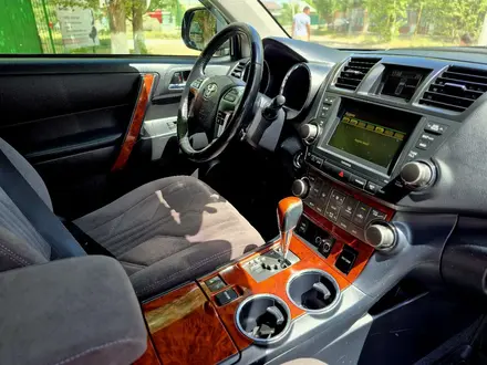 Toyota Highlander 2011 года за 10 500 000 тг. в Астана – фото 23