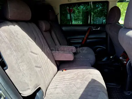 Toyota Highlander 2011 года за 10 500 000 тг. в Астана – фото 27