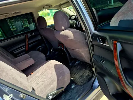 Toyota Highlander 2011 года за 10 500 000 тг. в Астана – фото 26