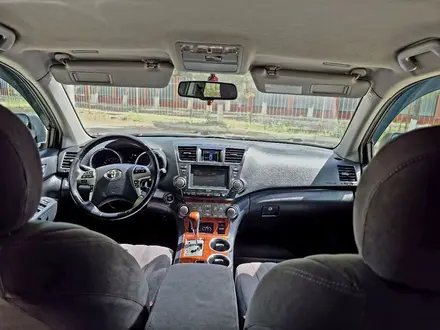 Toyota Highlander 2011 года за 10 500 000 тг. в Астана – фото 9