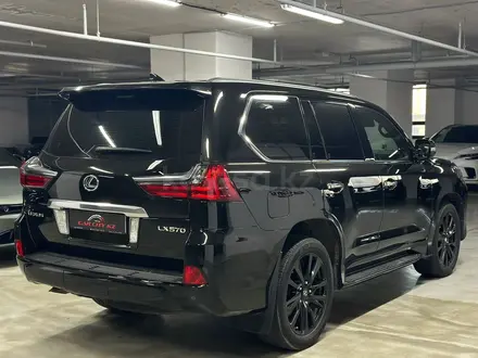 Lexus LX 570 2016 года за 40 500 000 тг. в Астана – фото 5