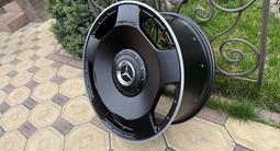 Кованые диски R22 AMG (Monoblock) на Mercedes GLS, Mercedes GLE Мерседес за 1 085 000 тг. в Алматы – фото 3