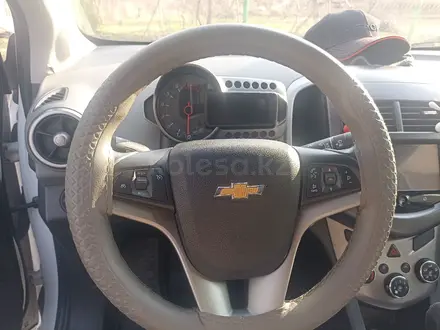 Chevrolet Aveo 2015 года за 4 500 000 тг. в Шымкент – фото 14