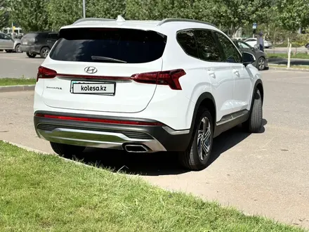 Hyundai Santa Fe 2021 года за 14 500 000 тг. в Астана – фото 5