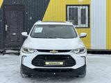 Chevrolet Tracker 2022 года за 8 050 000 тг. в Караганда – фото 2