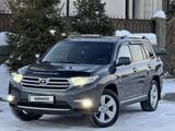 Toyota Highlander 2012 годаfor13 100 000 тг. в Астана – фото 4