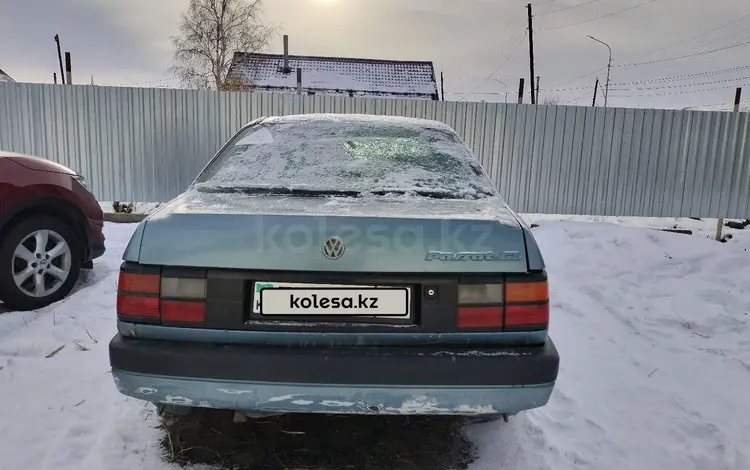 Volkswagen Passat 1990 годаfor900 000 тг. в Абай (Абайский р-н)