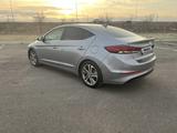 Hyundai Elantra 2016 годаүшін8 200 000 тг. в Актау – фото 3