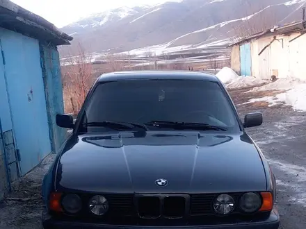 BMW 525 1992 года за 1 650 000 тг. в Талдыкорган – фото 2