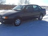 Volkswagen Passat 1993 годаfor1 495 000 тг. в Караганда – фото 3