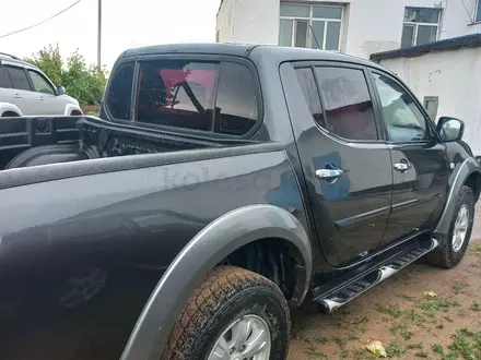 Mitsubishi L200 2012 года за 5 800 000 тг. в Жайрем – фото 2