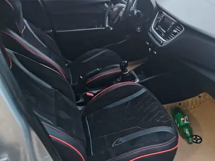 Hyundai Accent 2018 года за 5 300 000 тг. в Актау – фото 6