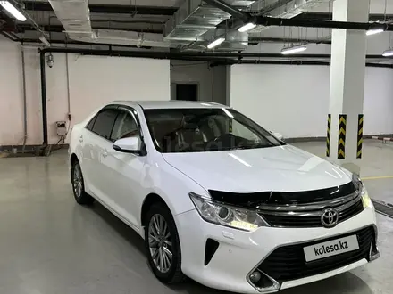 Toyota Camry 2015 года за 11 300 000 тг. в Астана – фото 4