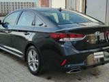 Hyundai Sonata 2018 годаүшін7 700 000 тг. в Актобе – фото 4