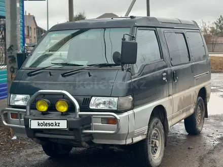 Mitsubishi Delica 1992 года за 2 750 000 тг. в Астана – фото 3