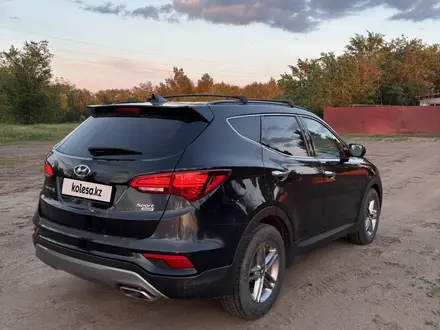 Hyundai Santa Fe 2017 года за 9 800 000 тг. в Уральск – фото 3