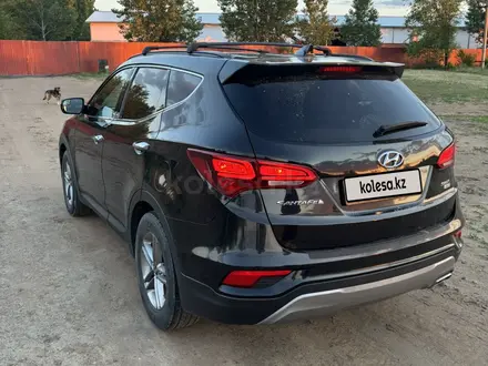 Hyundai Santa Fe 2017 года за 9 800 000 тг. в Уральск – фото 2
