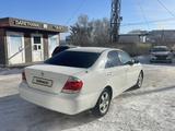 Toyota Camry 2005 годаүшін3 900 000 тг. в Семей – фото 2