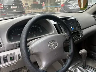 Toyota Camry, 2005