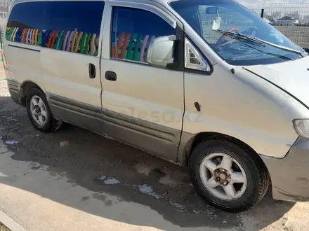 Hyundai Starex 2001 года за 900 000 тг. в Боралдай – фото 3