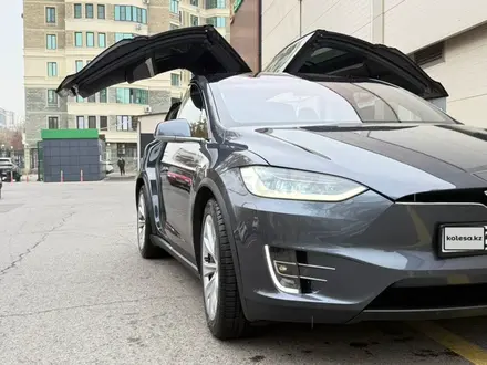 Tesla Model X 2018 года за 32 000 000 тг. в Алматы – фото 4