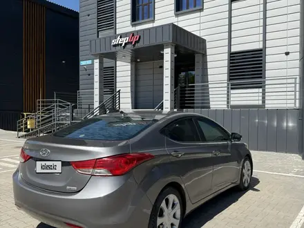 Hyundai Elantra 2013 года за 3 500 000 тг. в Актобе – фото 3