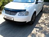 Volkswagen Touran 2005 года за 4 500 000 тг. в Уральск