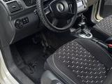 Volkswagen Touran 2005 года за 4 500 000 тг. в Уральск – фото 4