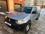 Mitsubishi L200 2011 годаүшін5 500 000 тг. в Костанай