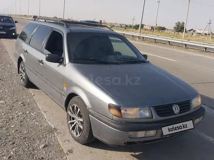 Volkswagen Passat 1993 года за 2 500 000 тг. в Шымкент – фото 2