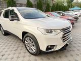 Chevrolet Traverse 2022 года за 18 500 000 тг. в Алматы – фото 2