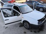 Volkswagen Golf 1995 года за 1 600 000 тг. в Алматы – фото 2