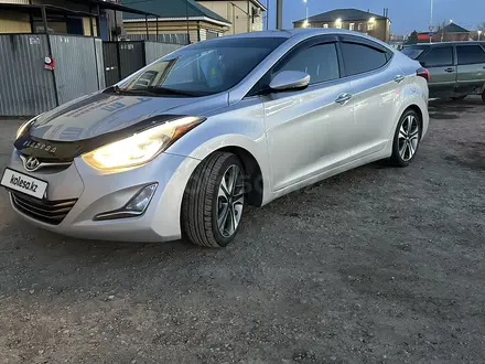 Hyundai Elantra 2015 года за 5 500 000 тг. в Актобе – фото 3