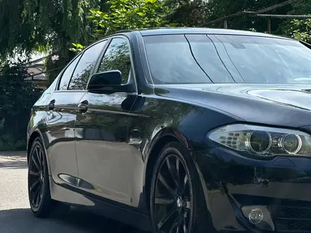 BMW 535 2011 года за 10 500 000 тг. в Алматы – фото 3