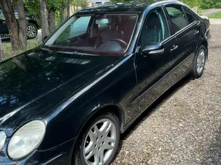 Mercedes-Benz E 280