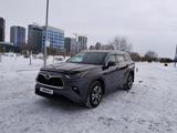 Toyota Highlander 2022 годаүшін23 900 000 тг. в Астана