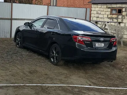 Toyota Camry 2014 года за 5 150 000 тг. в Актобе