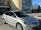 Hyundai Accent 2015 года за 6 400 000 тг. в Семей – фото 2