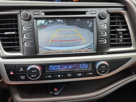 Toyota Highlander 2018 года за 22 700 000 тг. в Алматы – фото 28