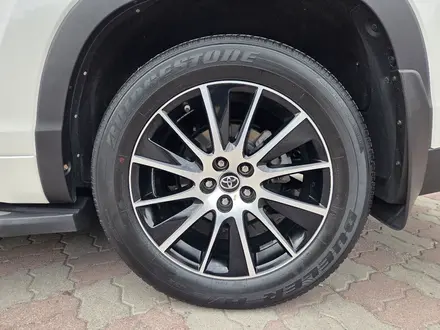 Toyota Highlander 2018 года за 22 700 000 тг. в Алматы – фото 33