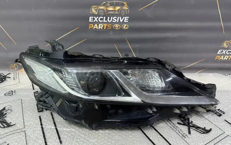Передняя правая фара бу оригинал CAMRY 70 за 145 000 тг. в Алматы