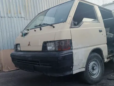 Mitsubishi L300 1988 года за 450 000 тг. в Шахтинск – фото 3