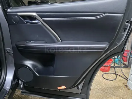 Lexus RX 200t 2017 года за 19 500 000 тг. в Астана – фото 11