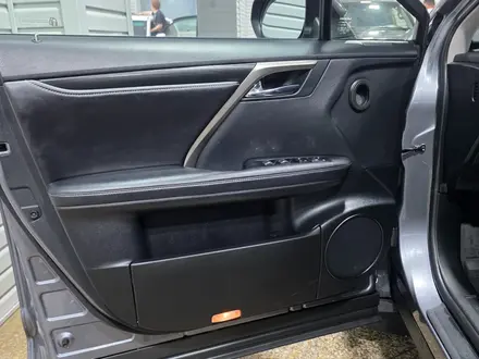 Lexus RX 200t 2017 года за 19 500 000 тг. в Астана – фото 16