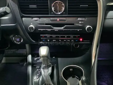 Lexus RX 200t 2017 года за 19 500 000 тг. в Астана – фото 19